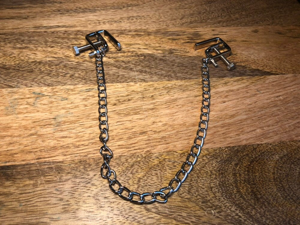 Custom Options Pressure Press Style Nipple Clamps W/ Attached Chain