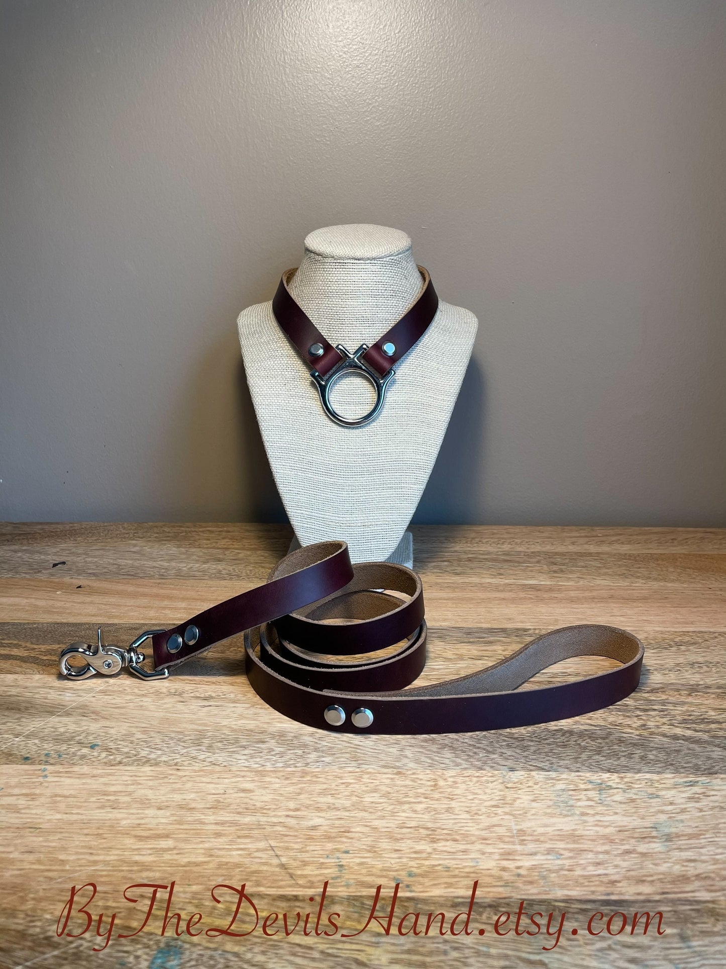 Slave / Submissive Ownership Collar With Matching Leash In Horween Ox Blood Burgundy Chromexcel Leather - Secure, Strong, Durable (OBC-BE)