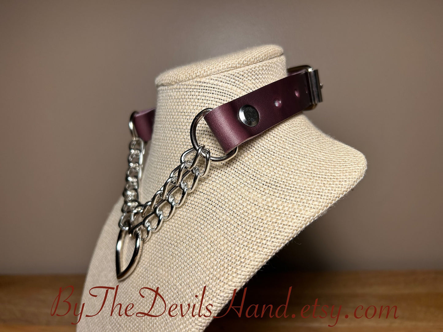 Chained Heart Leather BDSM Primary Collar Or Day Collar Fits 13 To 16 Inch Neck - Cavalier Plum Purple Leather (CPP-BE)