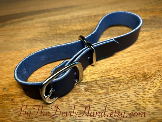 Leather Irish Eight Hand Cuffs - Cavalier Ink Pen Blue Leather (CIP-BE)