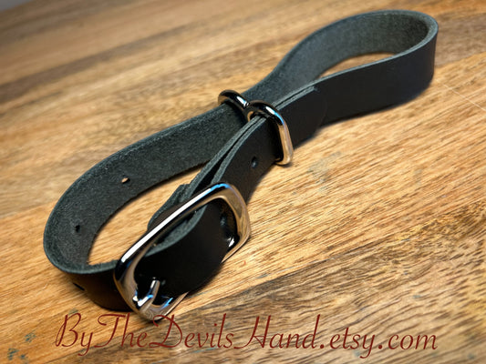 Leather Irish Eight Hand Cuffs - Black Essex Super Soft Horween Leather - (BKE-BE)